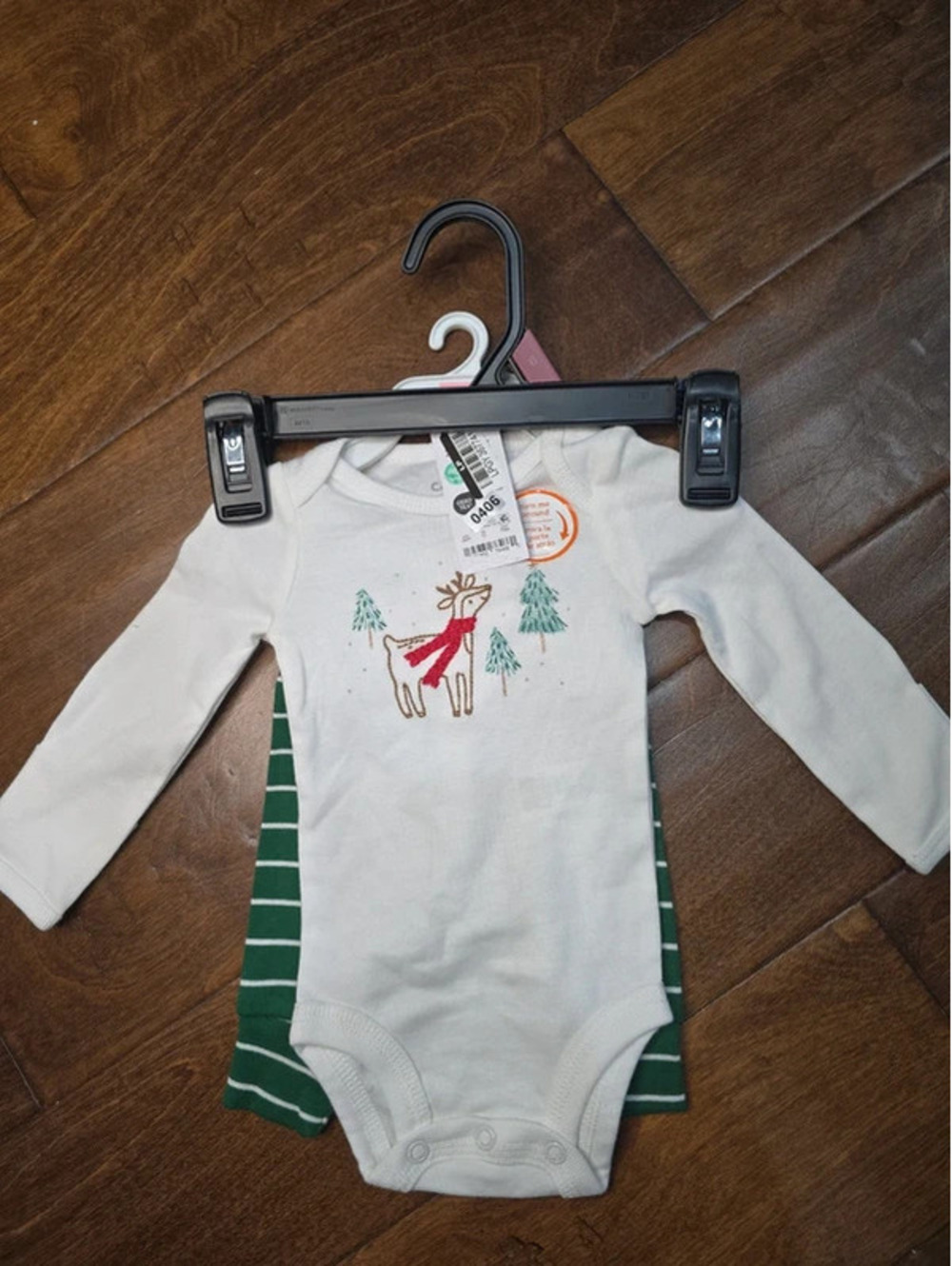 Newborn brand new christmas outfit from carter's item 406G6
